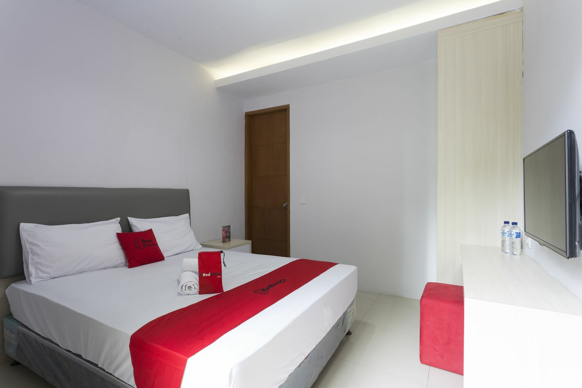 Reddoorz Plus Near Cilandak Town Square 2 Jakarta Exterior photo