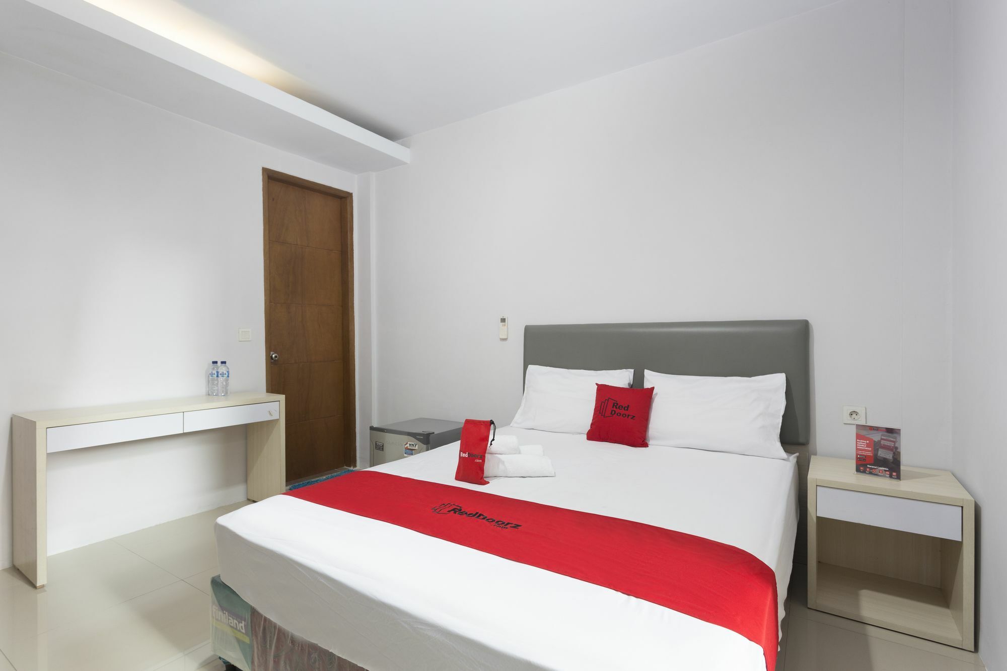 Reddoorz Plus Near Cilandak Town Square 2 Jakarta Exterior photo